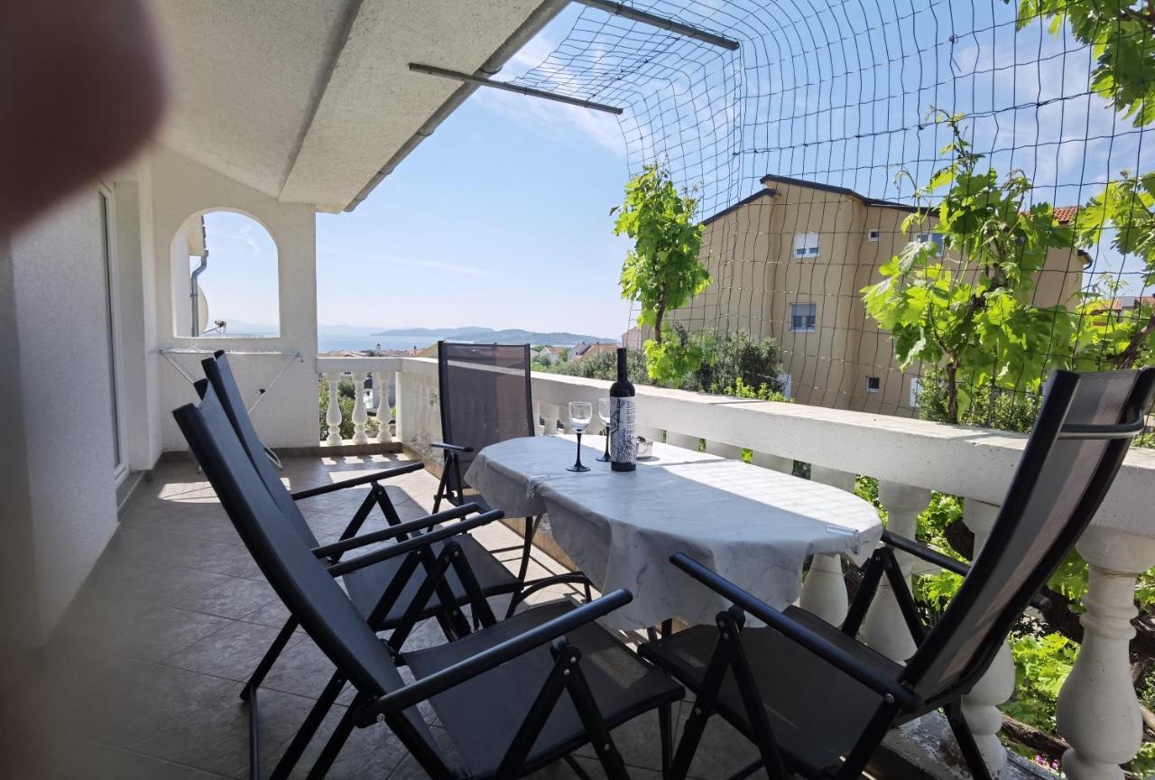 Apartments & Rooms Milena Vodice Exterior photo