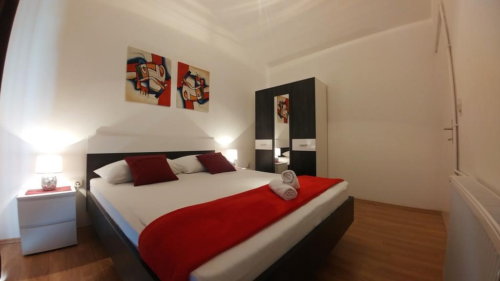 Apartments & Rooms Milena Vodice Exterior photo